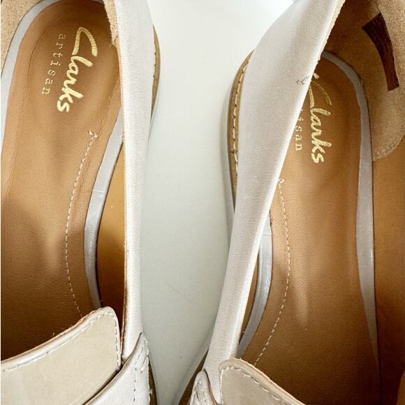 Clarks Beige Loafers - Picture 4 of 7
